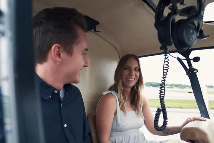 Short Helicopter Tour over downtown Nashville TN