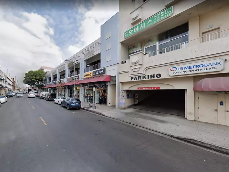 Parking at 807 E 12th St Garage