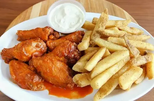 $20 For $40 Worth Of Cheesesteaks, Pizza & Wings