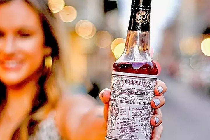 New Orleans Cooking Class and Cocktail Walking Tour