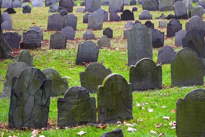 Boston Freedom Trail Self-Guided Tour with Audio Narration & Map