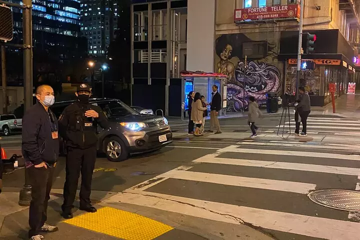 Ultimate Night Tour of San Francisco with Sightseeing Shuttle