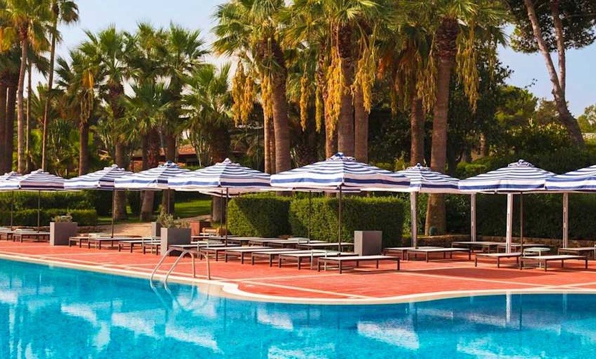 Image 1: ✈ SICILE | Brucoli - Mangia's Brucoli Resort 5* - Bord de mer