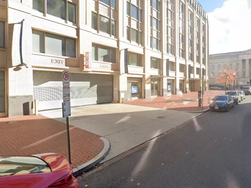 Parking at 701 8th St. NW. Garage
