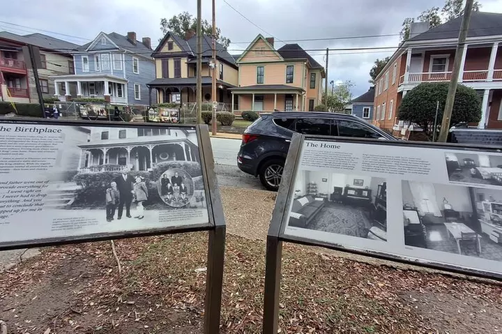 Martin Luther King Jr-in French Walking Tour