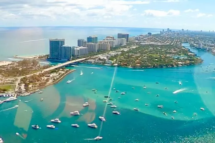 Magic Air Tours: Private Luxury Flight over Miami Beach
