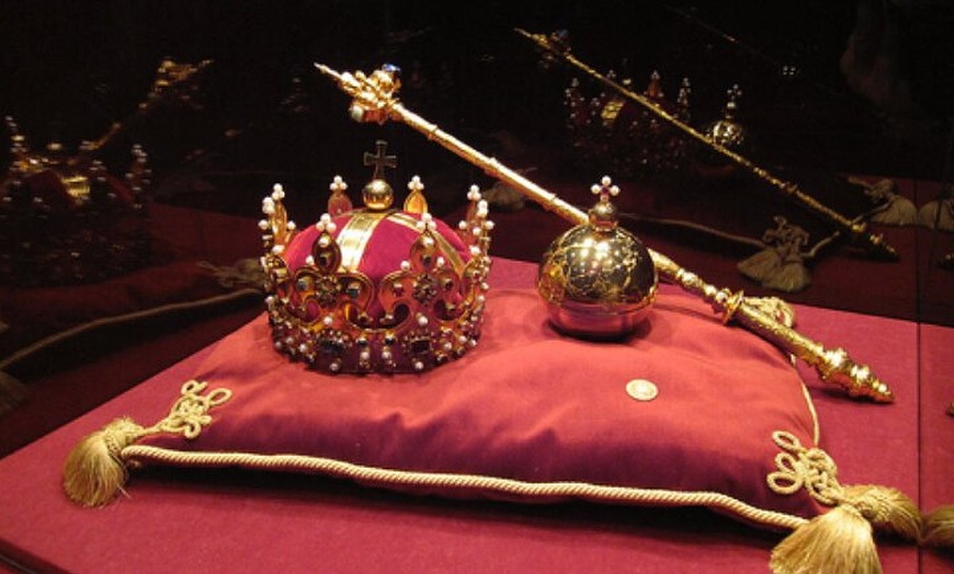 Image 22: Admission Ticket to The Tower of London & Crown Jewels Exhibition