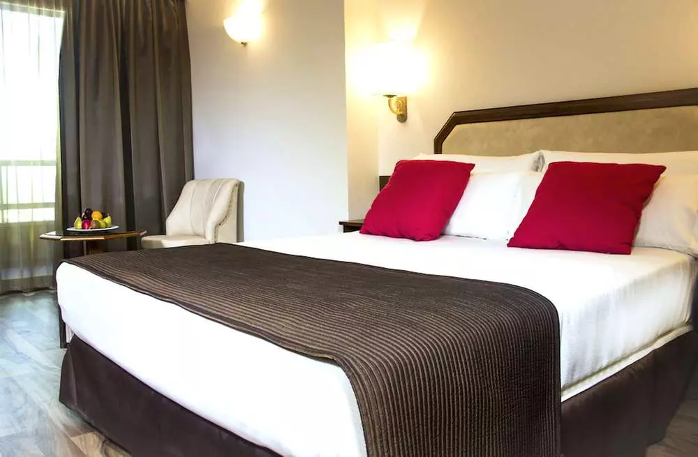 ✈ HISZPANIA | Madryt - Senator Barajas Hotel 4*, 2 nocy - City break