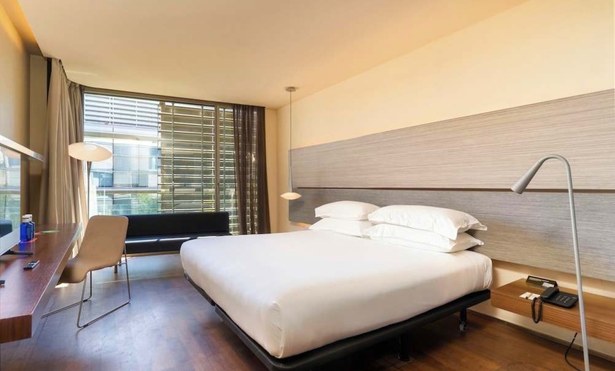 Image 2: ✈ ESPAGNE | Barcelone - B-Hotel 3* - Piscine en rooftop