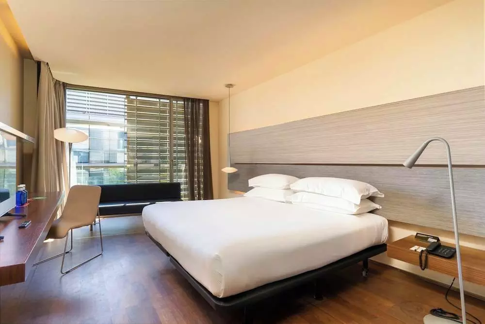 ✈ ESPAGNE | Barcelone - B-Hotel 3*, 2 nuit - Piscine en rooftop
