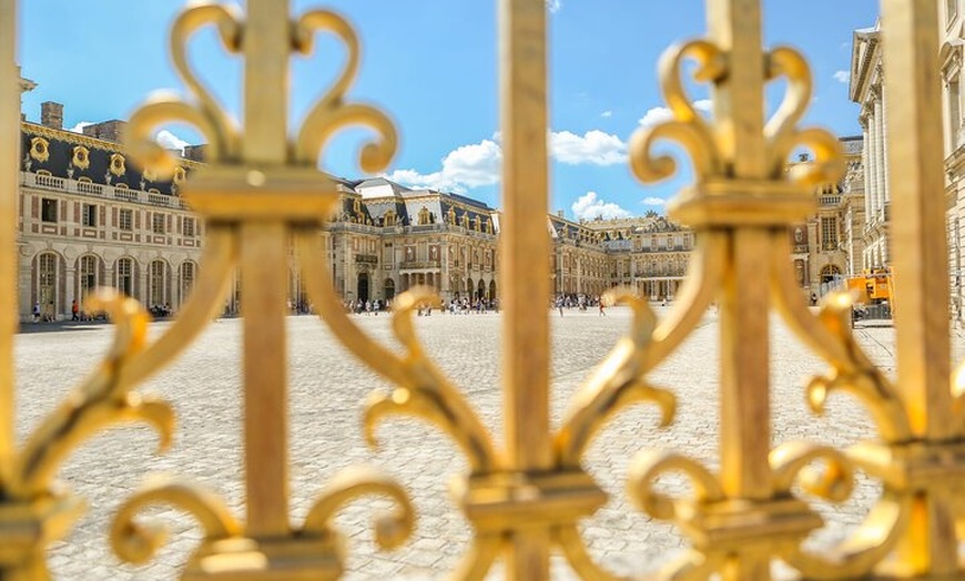 Image 10: Entrée du château Versailles Royal Passport avec Premium Add On