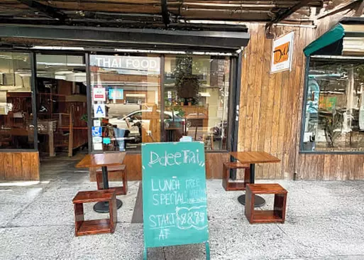 5% Cash Back at Ddee Thai
