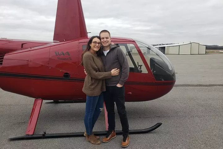 Short Helicopter Tour over downtown Nashville TN