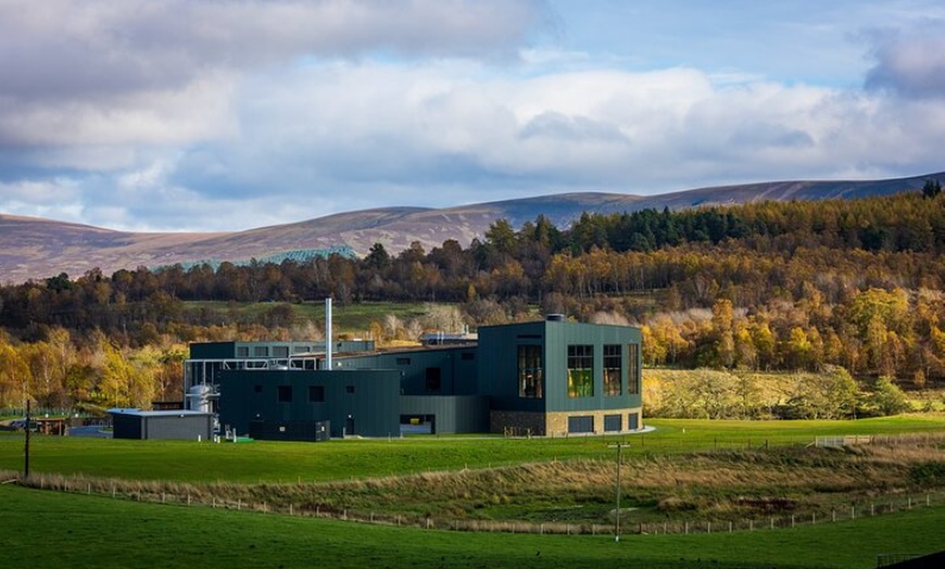 Image 7: Whisky Distillery Tour Plus Tastings