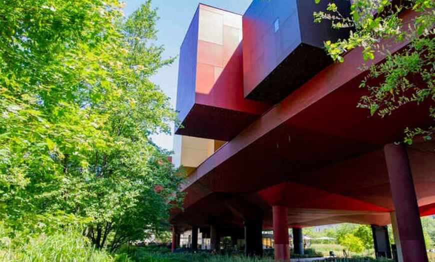 Image 32: Musée du Quai Branly et shopping à Beaugrenelle Paris