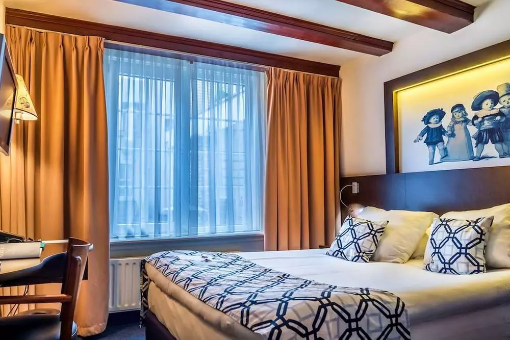 ✈ NIEDERLANDE | Amsterdam - Die Port van Cleve 4*, 2 Nächte - City ...