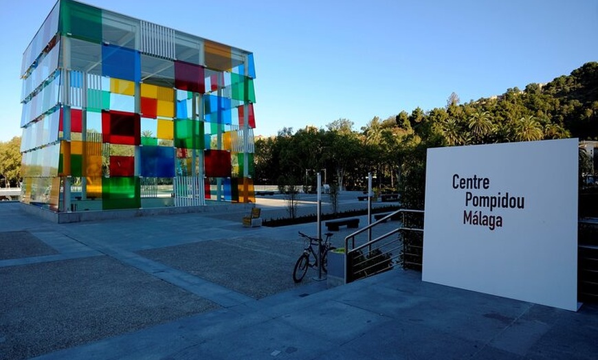 Image 9: Descubre Málaga Tour Privado de 60 Minutos en Tuk tuk