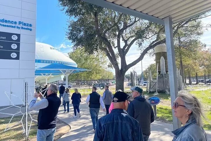Houston Space Center Ticket With NASA Expert Guide & Transport