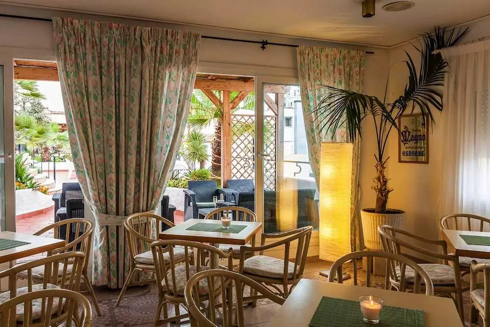 ✈ COSTA BRAVA | Lloret de Mar - Hotel Ninays 2*, 2 Nächte - Außenpool