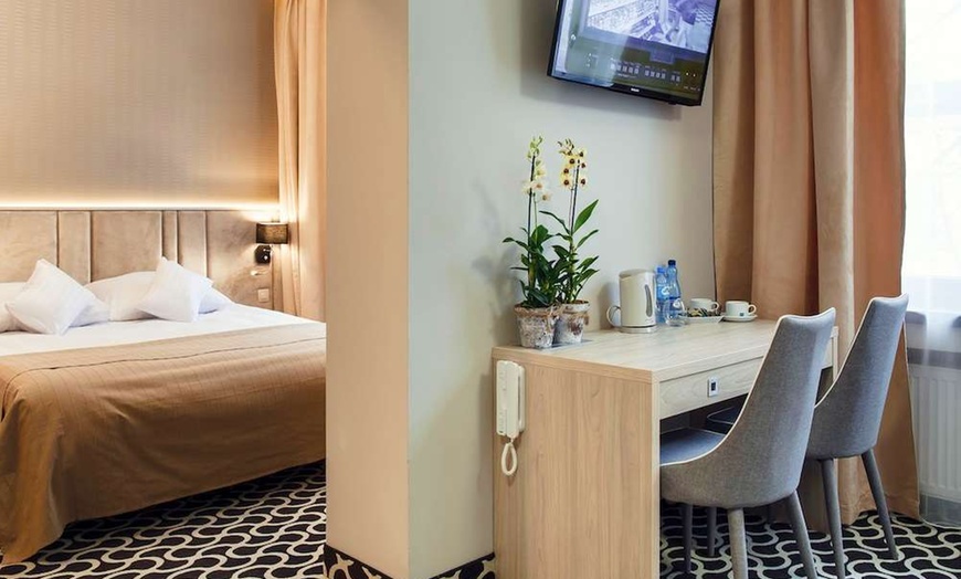 Image 1: ✈ POLSKA | Sosnowiec - Art Hotel's Sosnowiec 3* - City break