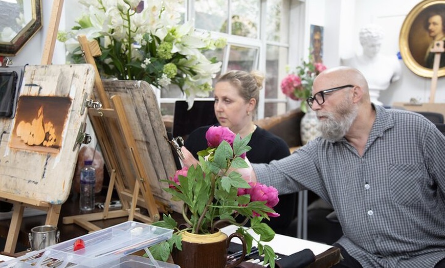 Image 3: Experience Beginner Drawing Class at Art Academy