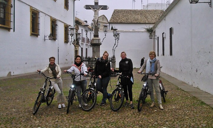 Image 2: Tour en bicicleta autoguiado de medio día por Córdoba