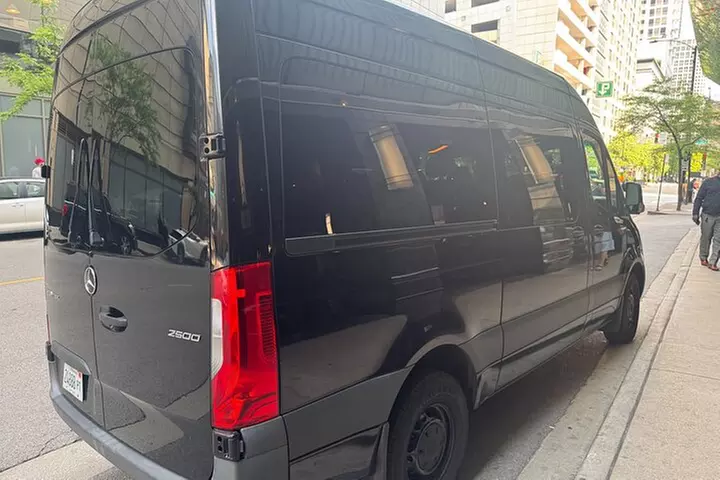 Group Van Transfers from Chicago O'Hare and Midway Airports