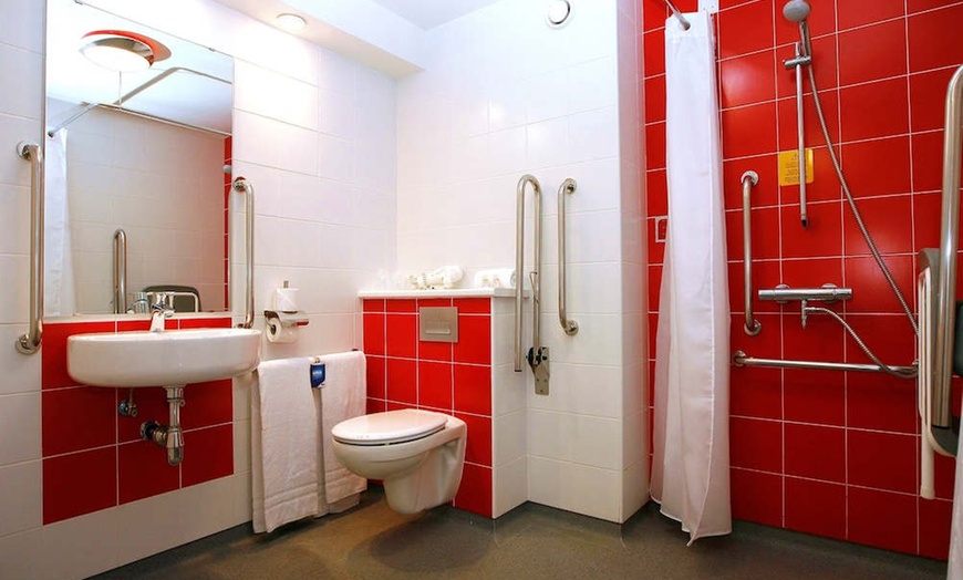 Image 24: ✈ HISZPANIA | Barcelona - Travelodge Barcelona Poblenou 1* - City b...