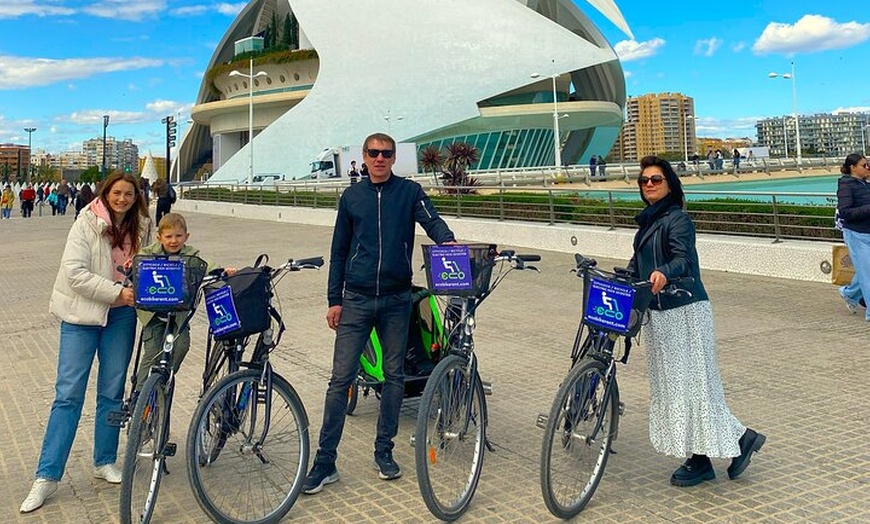 Image 6: Tour privado en bicicleta eléctrica por la historia de Valencia, ja...