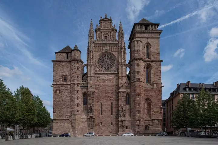 Rodez Visite audioguidée à pied 1h et 17 commentaires audios - Image 6