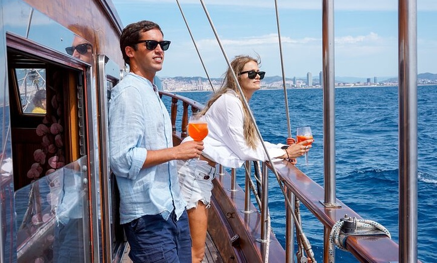 Image 15: Crucero en barco por Aperol Spritz