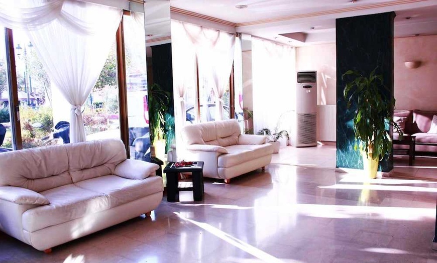 Image 2: ✈ ATENY I OKOLICE | Ateny - Apollo Hotel Athens 3*