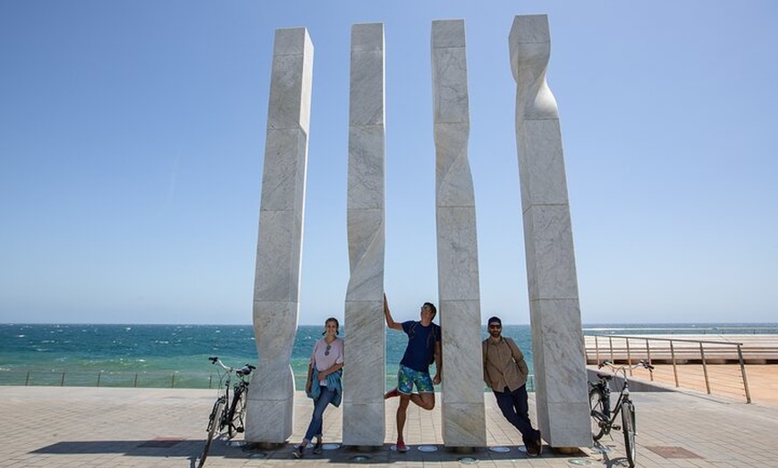 Image 3: Recorrido en bicicleta por lo más destacado de Barcelona