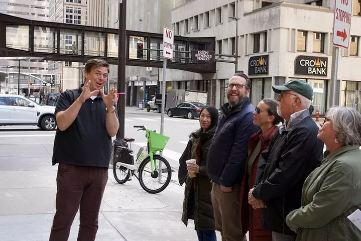 Ultimate Minneapolis Walking Tour & Weather-Safe Skyway Trail