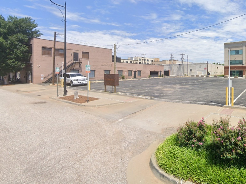 Parking at Riddles Parking Lot