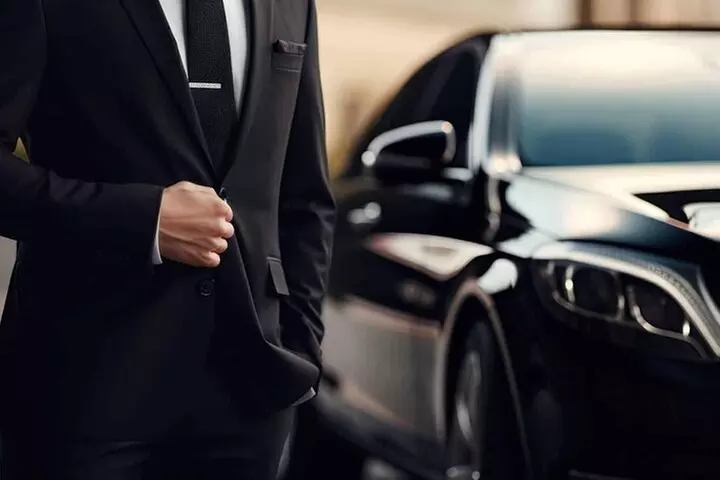 Chauffeur privé au Service d'élimination à Paris - Primary Image