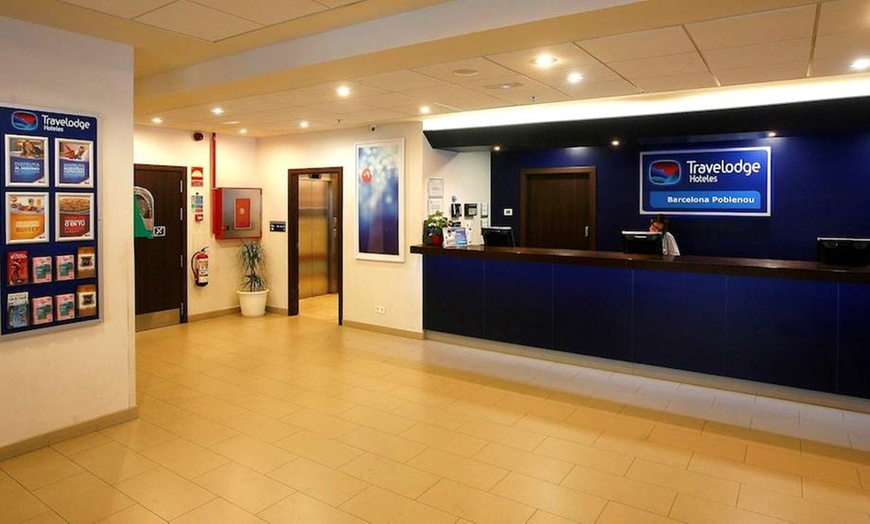 Image 3: ✈ HISZPANIA | Barcelona - Travelodge Barcelona Poblenou 1* - City b...