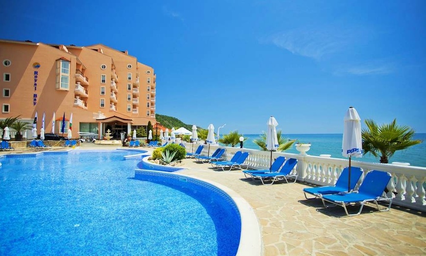 Image 1: ✈ BURGAS | Elenite - Hotel Royal Bay 4*