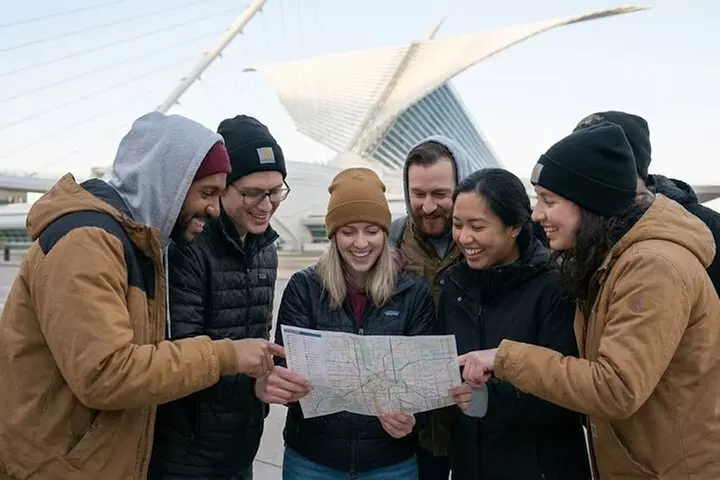 Self-Guided Scavenger Hunt: Milwaukee A Splash of Color