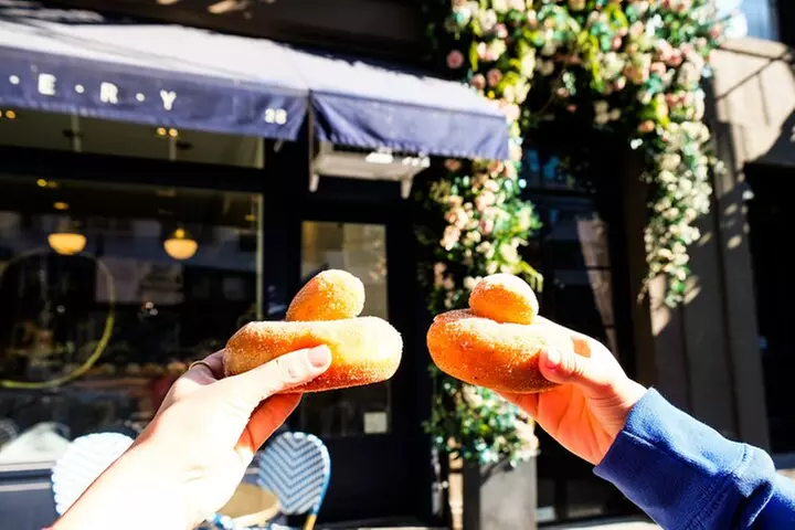 Delicious Donuts in Union Square: New York's Sweetest City Tour