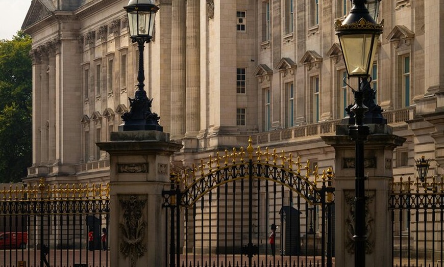 Image 12: London Afternoon Tour 30+ Sights with local Blue Badge Tour Guide