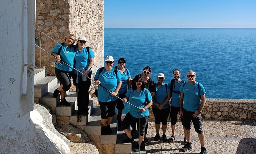 Image 7: Tour en Inglés con entradas al Castillo y escenarios GOT