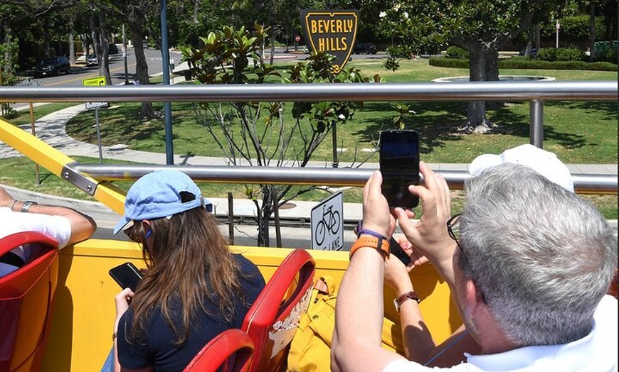 Image 27: Los Angeles Celebrity Homes Tour and 2-Day Hop-on Hop-off Package