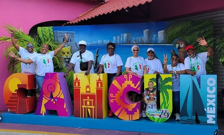 Image 3: Private Cancun Shopping Tour Guided and Personal