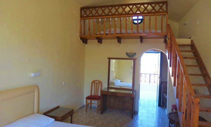 Image 10: ✈ KRETA | Kato Gouves - Diogenis Blue Palace Hotel 4* - Odkryty basen