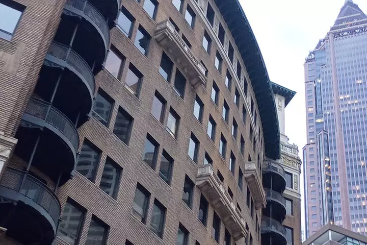 Peachtree Street Tour (The Main Artery)