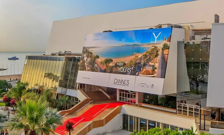 Image 6: Depuis Nice Cannes Antibes et St Paul DE Vence Visite Privée