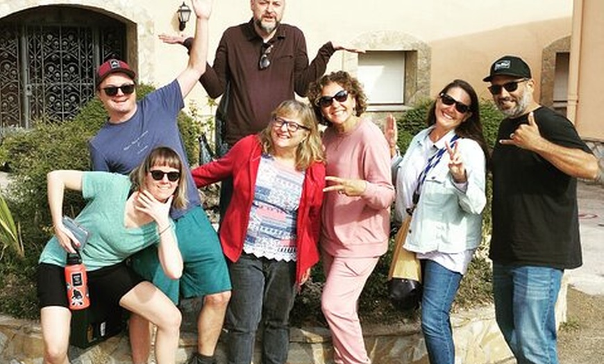 Image 1: Excursión en grupo pequeño a 2 bodegas con recogida gratuita en el ...