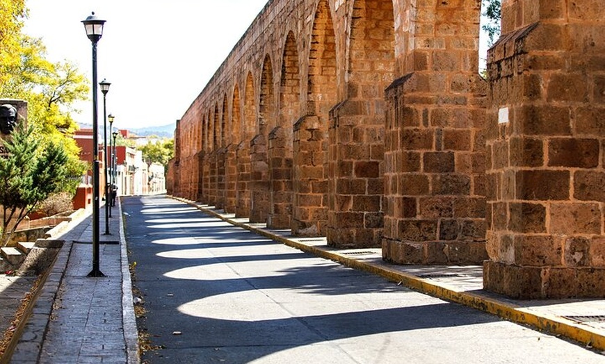 Image 5: Tour the Colonial Jewels of Mexico: Pátzcuaro, Guadalajara 6D