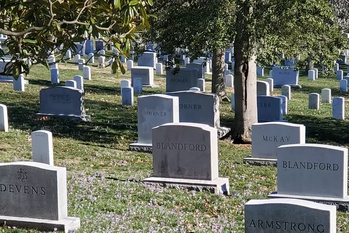Visit Arlington National Cemetery with one of DC's best guides!